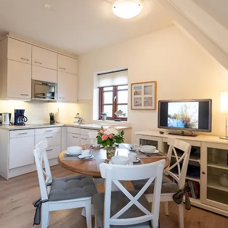 Haus Mittelstr Whg 3 Og Links Apartment